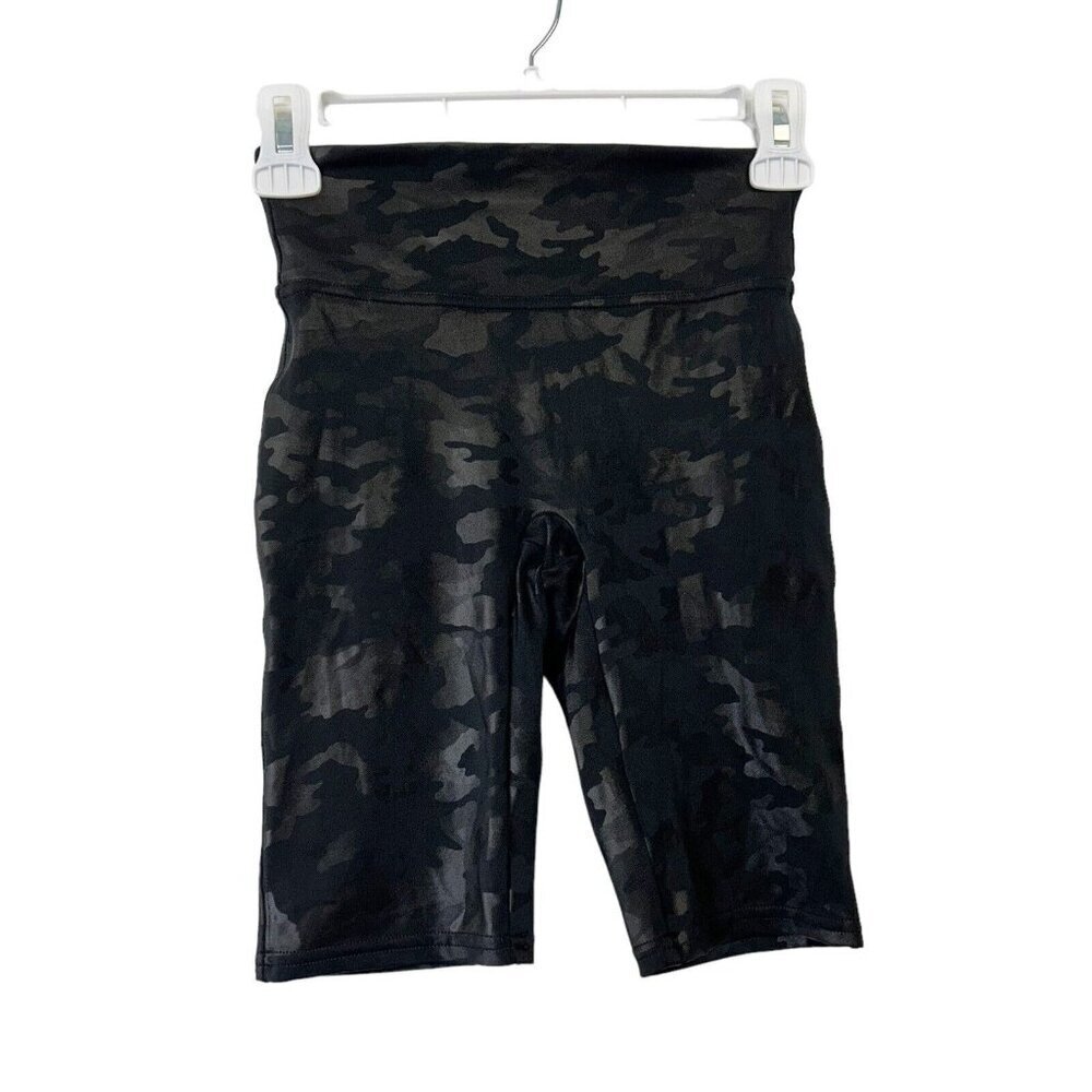 Spanx‎ Faux Leather Bike Shorts Womens Size XS Black Camo